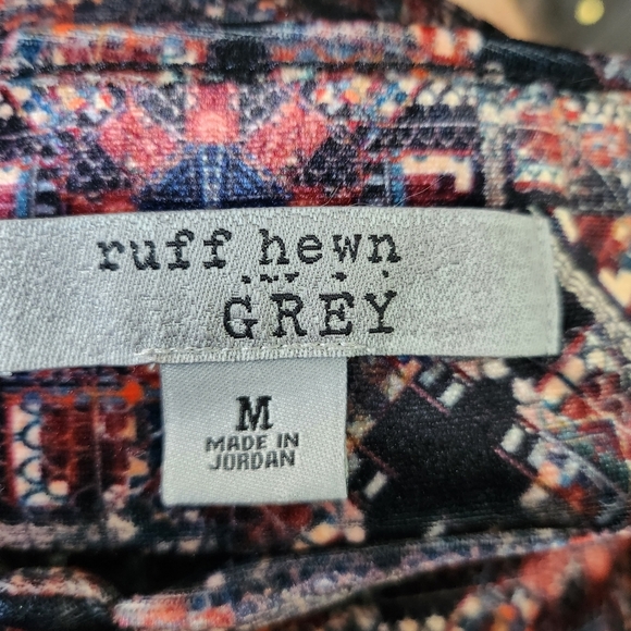 Ruff Hewn Top  size Medium - Picture 5 of 5